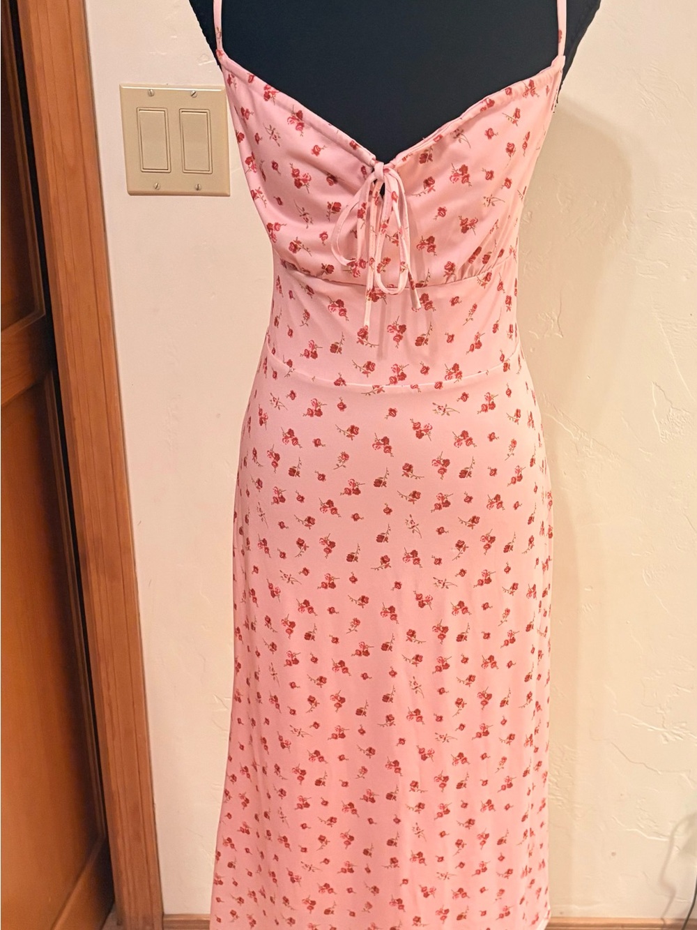 Belle Pogue Long Pink Floral Sundress with Keyhole Neckline Medium NWT